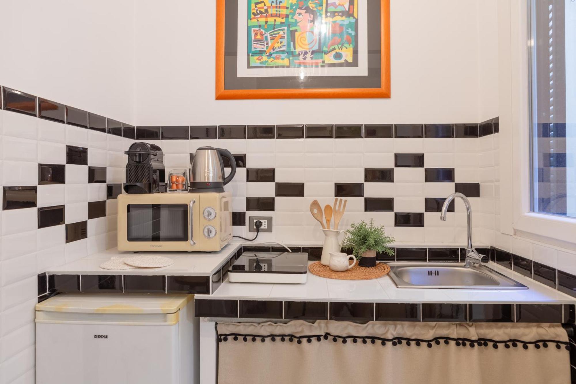 Stanza Comoda E Silenziosa Con Bagno Privato E Area Lavoro E Relax Roma Esterno foto